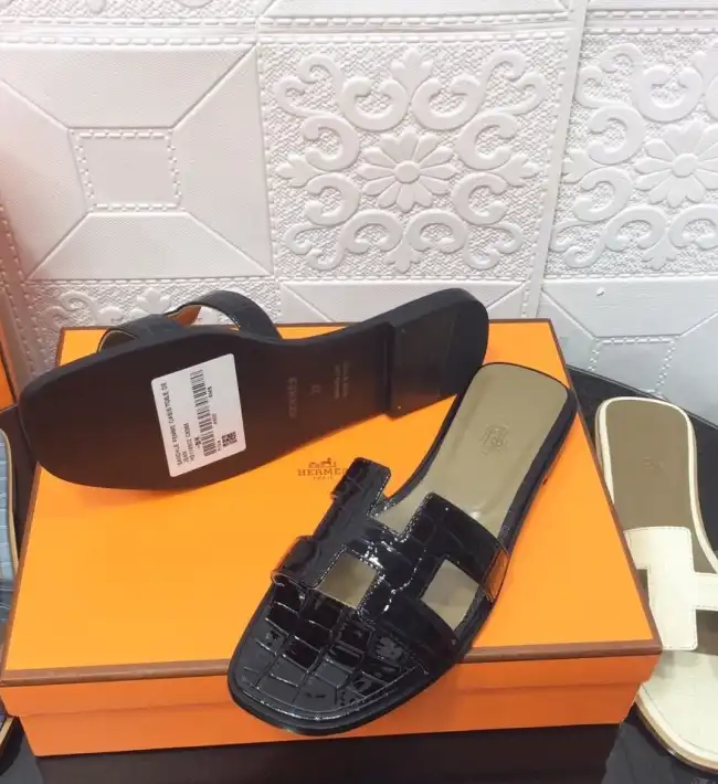 hype Hermes Slippers