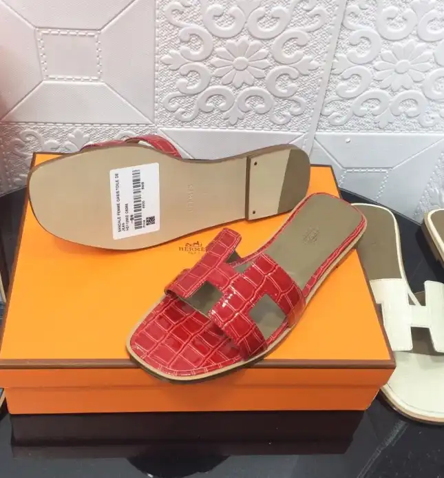 hype Hermes Slippers