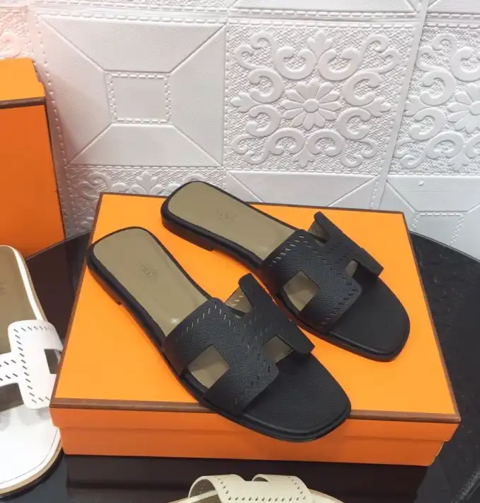 hype Hermes Slippers