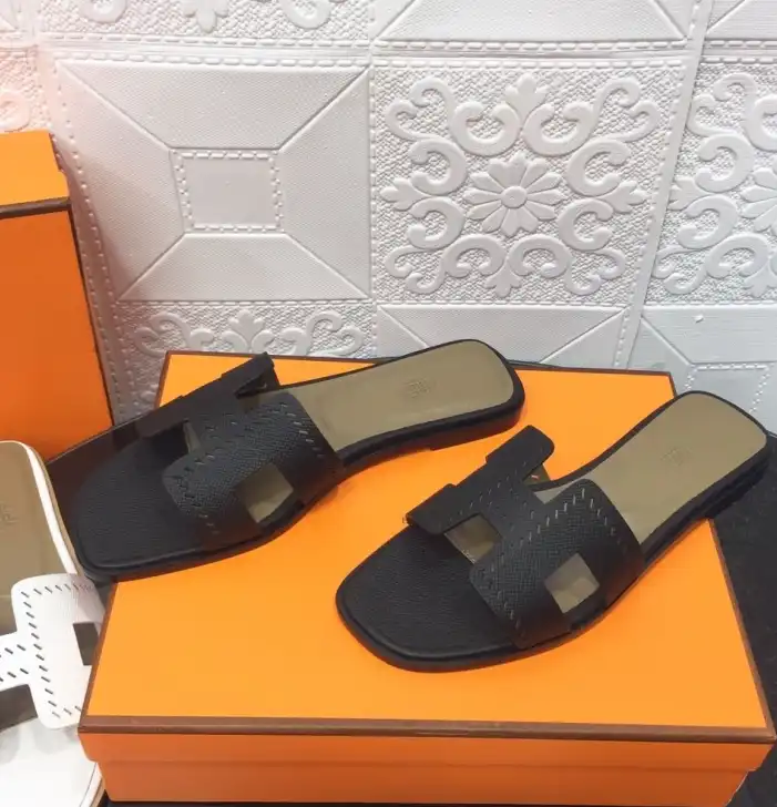 hype Hermes Slippers