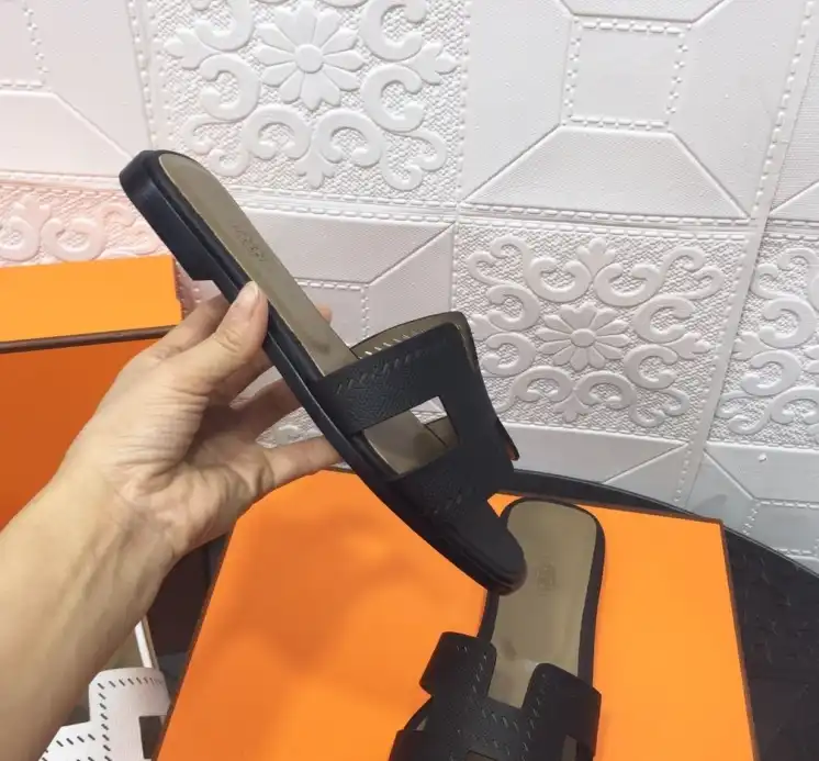 hype Hermes Slippers