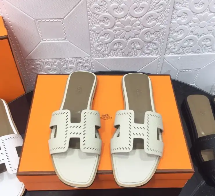 hype Hermes Slippers