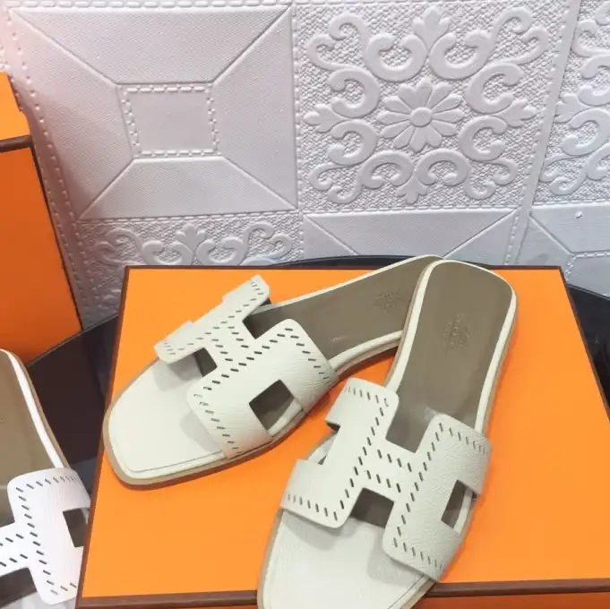 hype Hermes Slippers