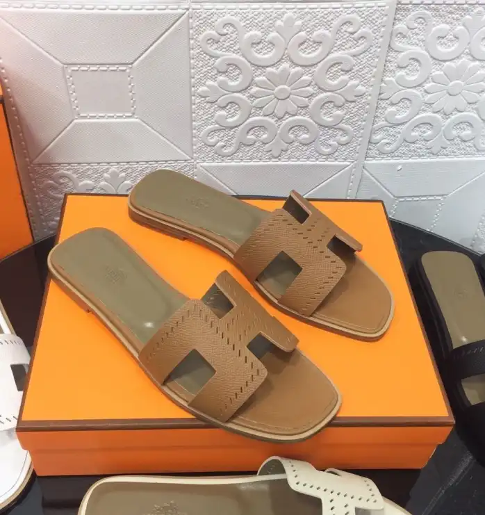 hype Hermes Slippers