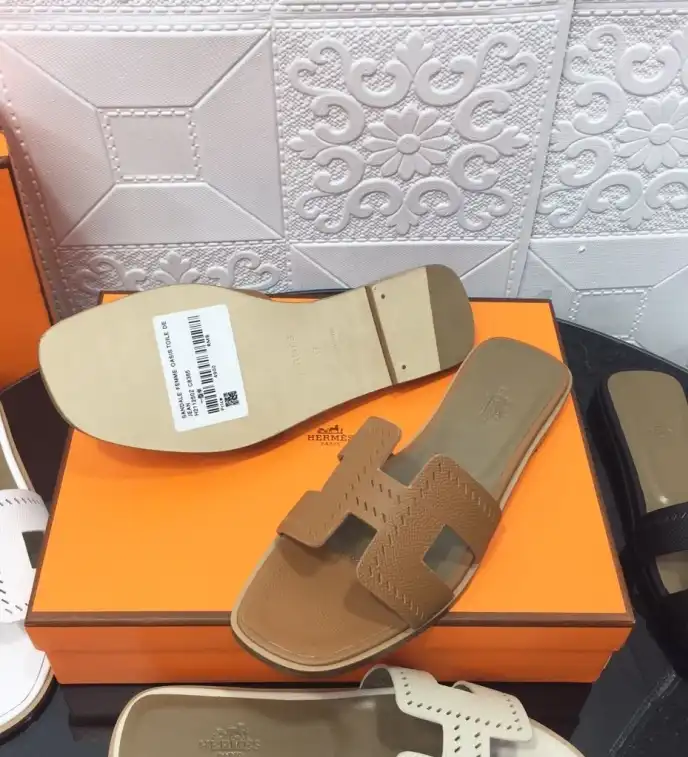 hype Hermes Slippers