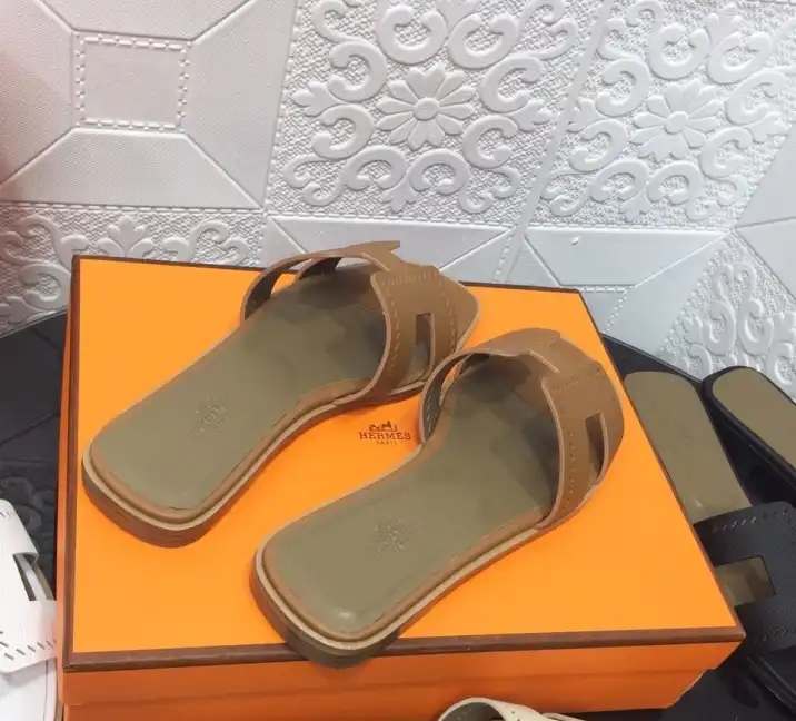 hype Hermes Slippers