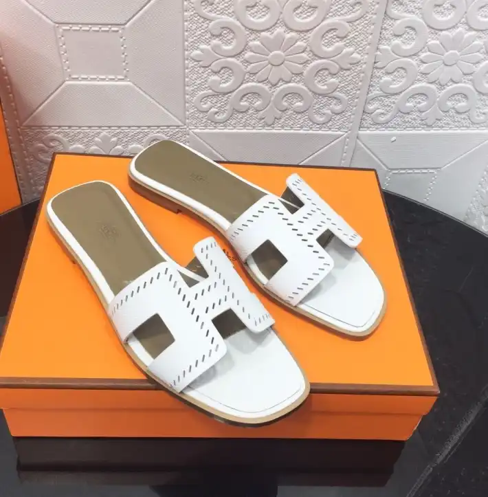 hype Hermes Slippers