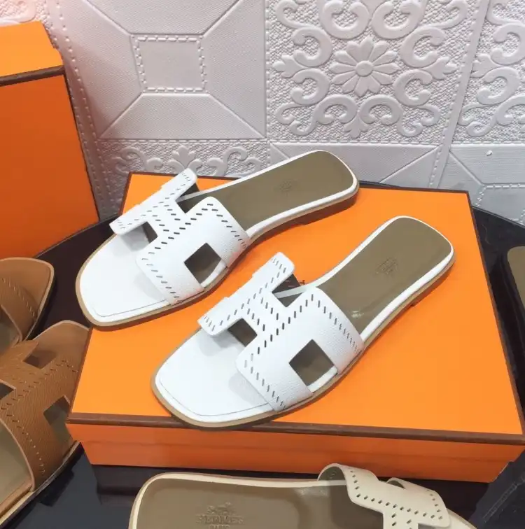 hype Hermes Slippers