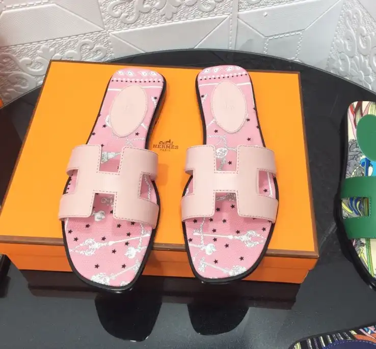 hype Hermes Slippers