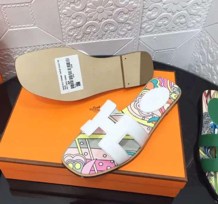 hype Hermes Slippers