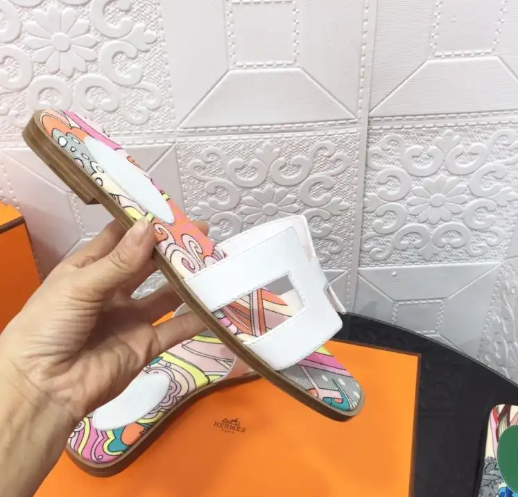 hype Hermes Slippers