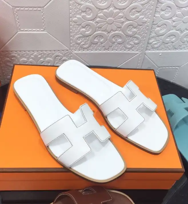 hype Hermes Slippers