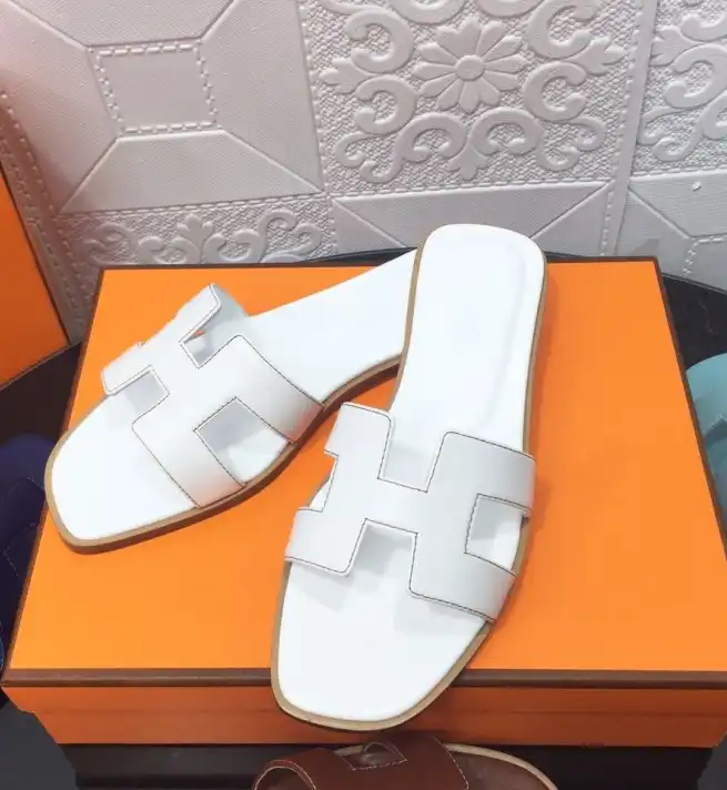 hype Hermes Slippers