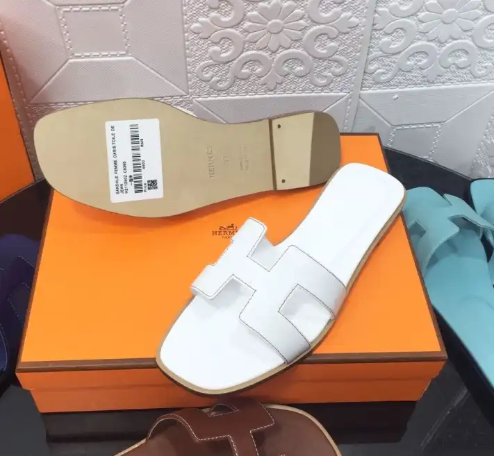 hype Hermes Slippers