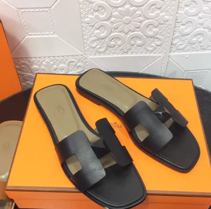 hype Hermes Slippers