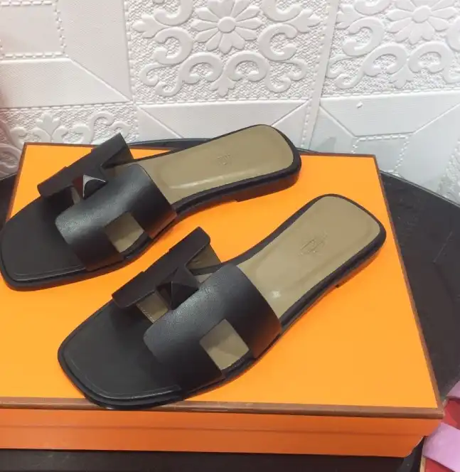 hype Hermes Slippers