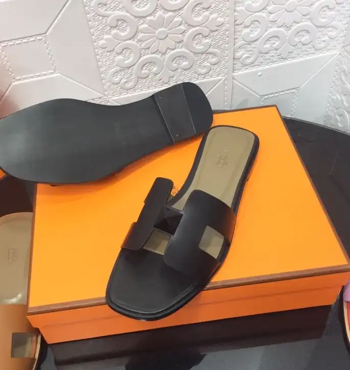 hype Hermes Slippers