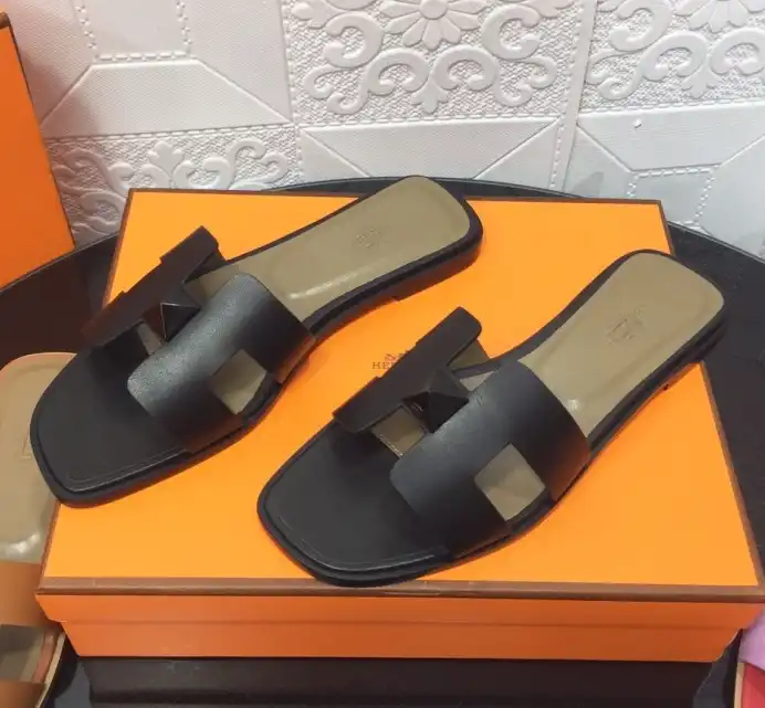 hype Hermes Slippers