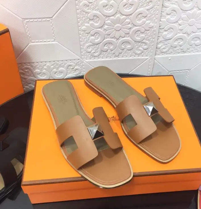 hype Hermes Slippers