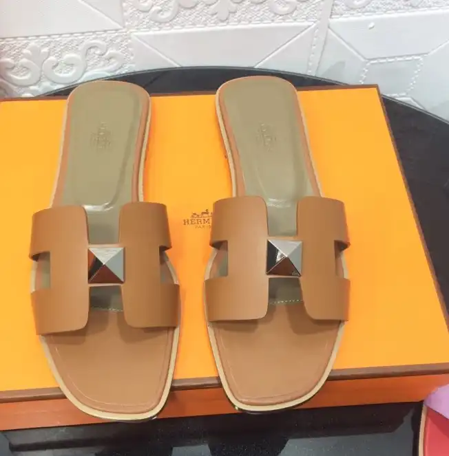 hype Hermes Slippers