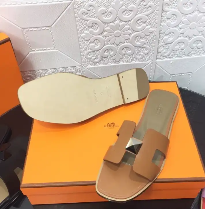 hype Hermes Slippers