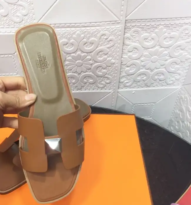 hype Hermes Slippers