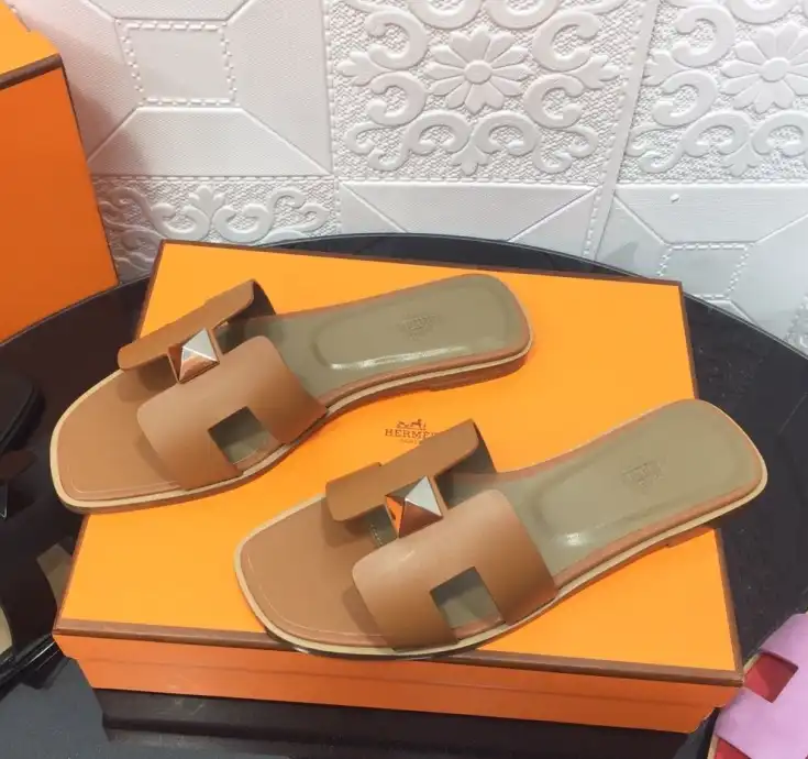 hype Hermes Slippers