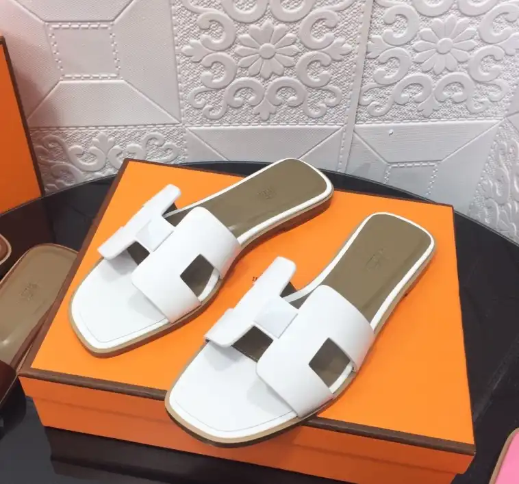 hype Hermes Slippers