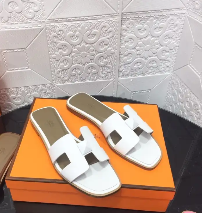 hype Hermes Slippers