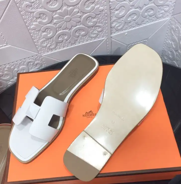 hype Hermes Slippers