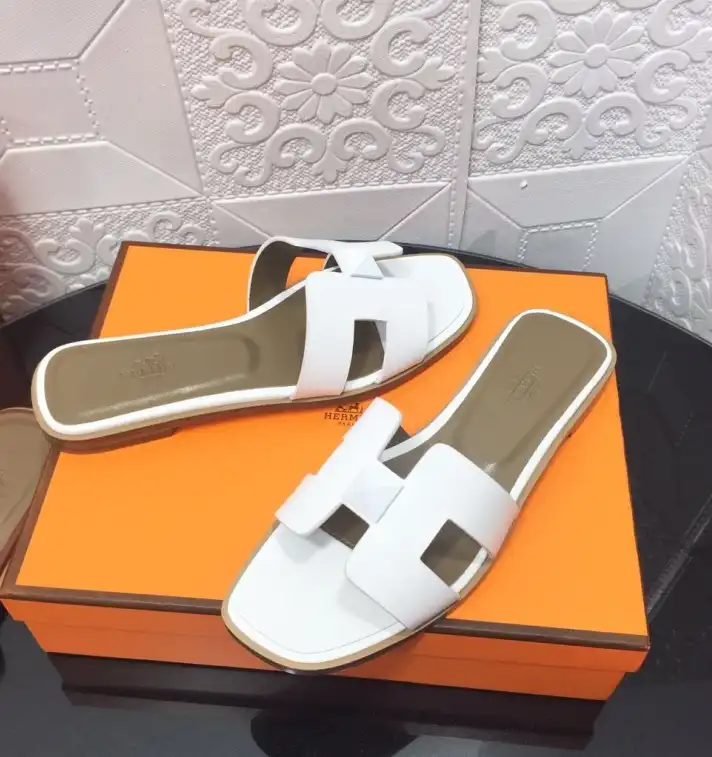 hype Hermes Slippers