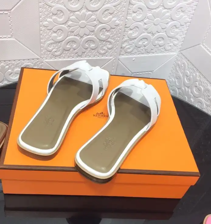 hype Hermes Slippers