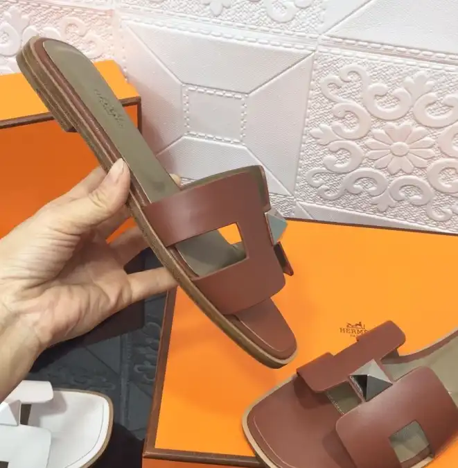 hype Hermes Slippers