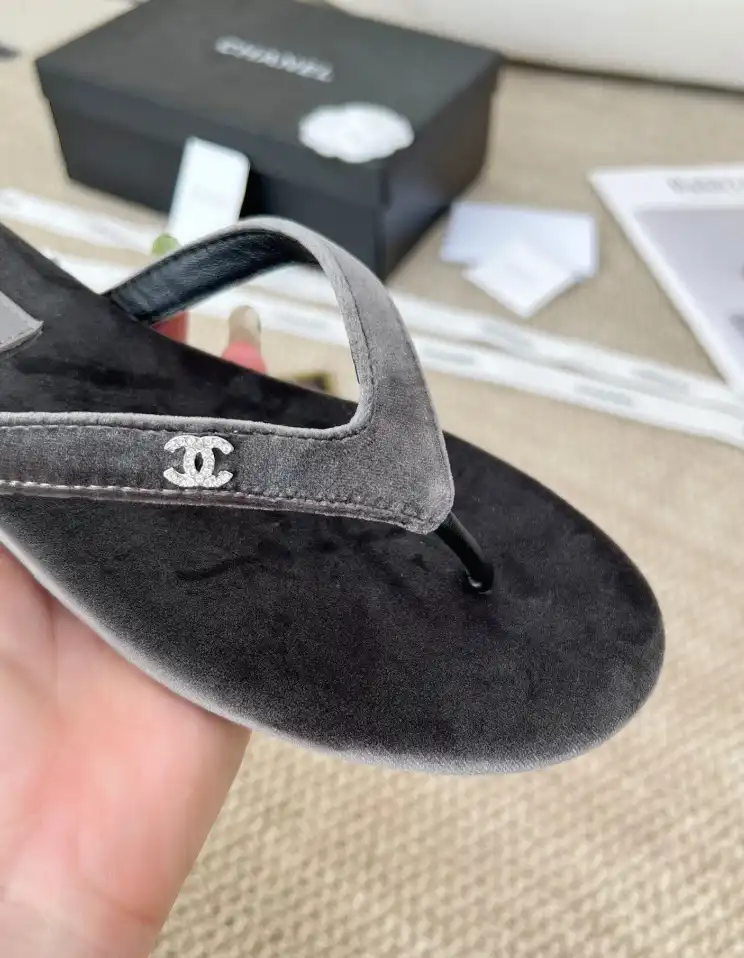 hype Chanel Slippers