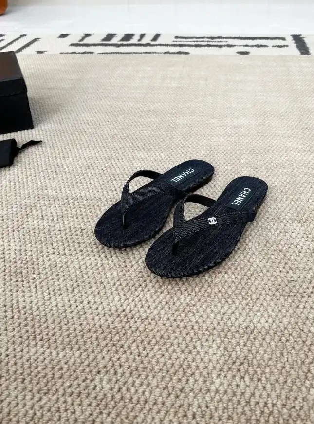 hype Chanel Slippers