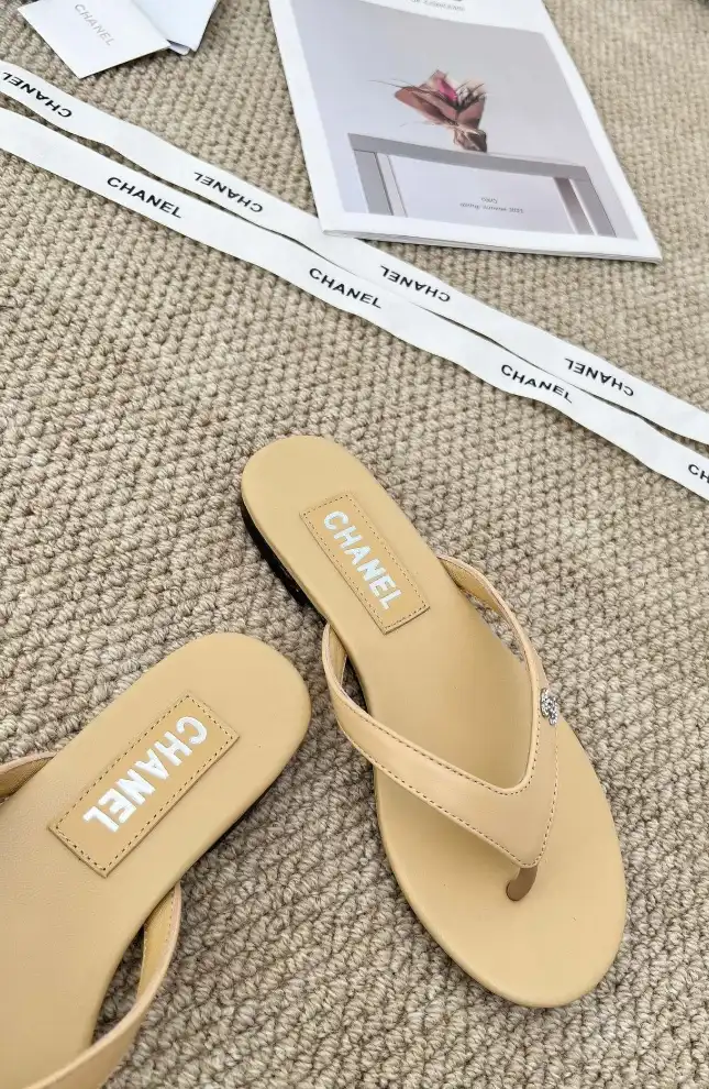 hype Chanel Slippers