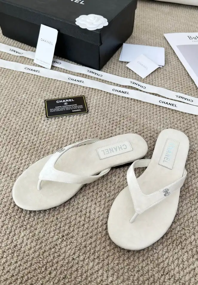 hype Chanel Slippers