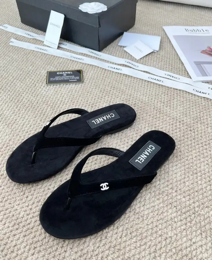 hype Chanel Slippers