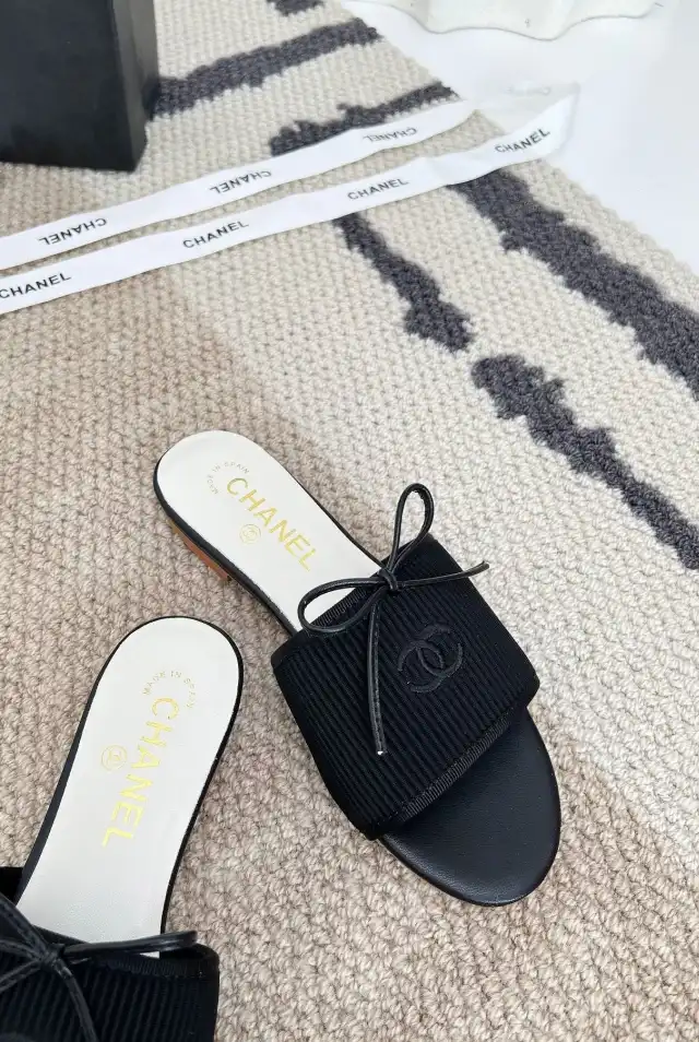 hype Chanel Slippers