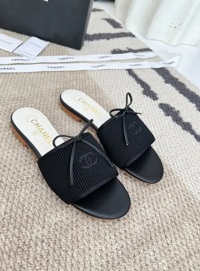 hype Chanel Slippers