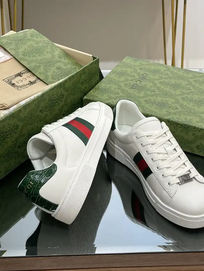 hype Gucci Sneakers