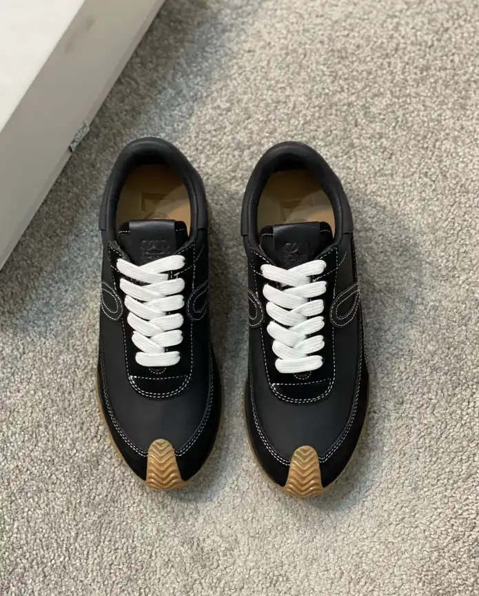 hype Loewe Sneakers