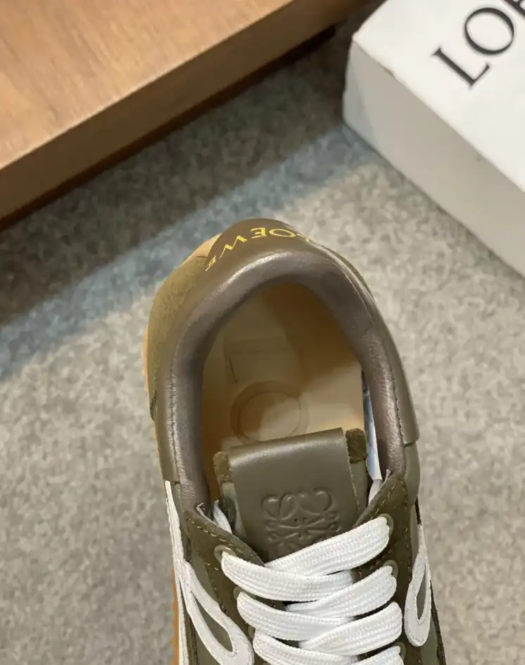 hype Loewe Sneakers