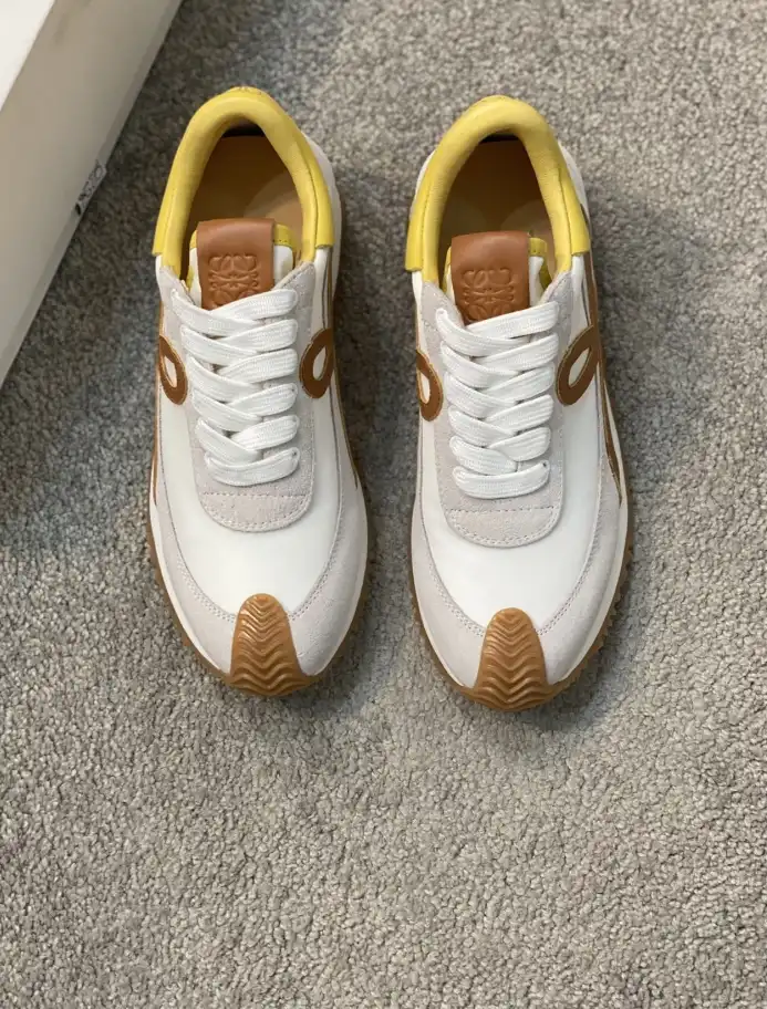 hype Loewe Sneakers