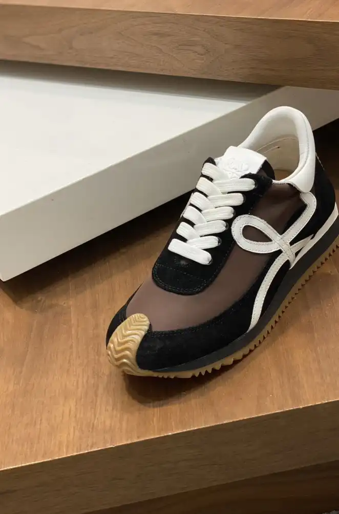 hype Loewe Sneakers