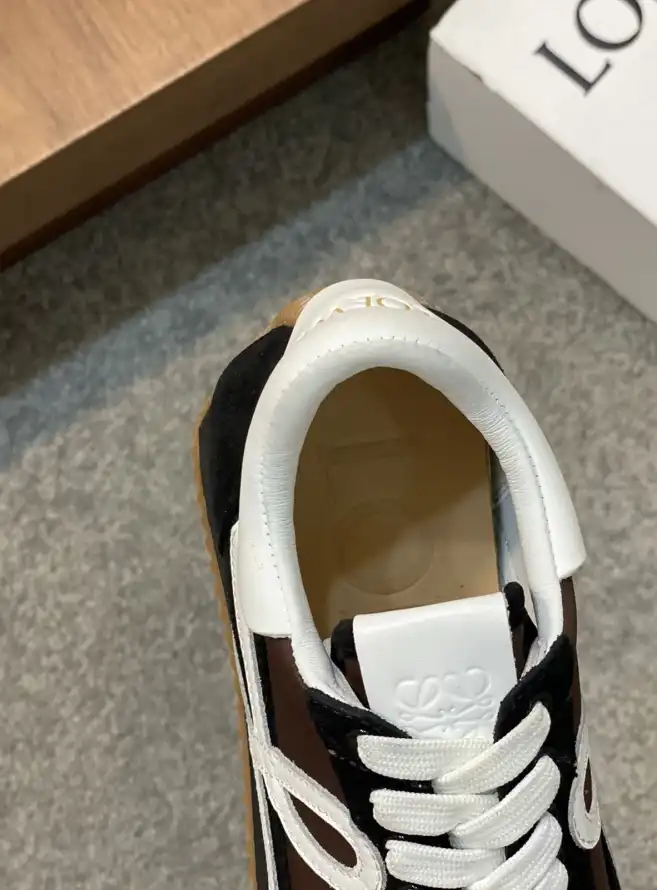 hype Loewe Sneakers