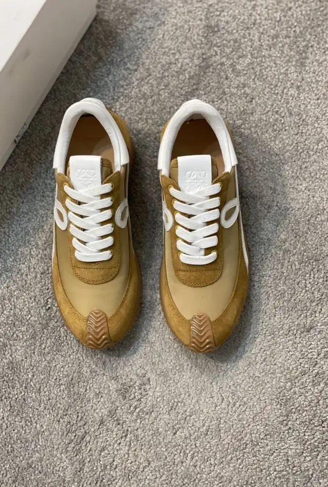 hype Loewe Sneakers