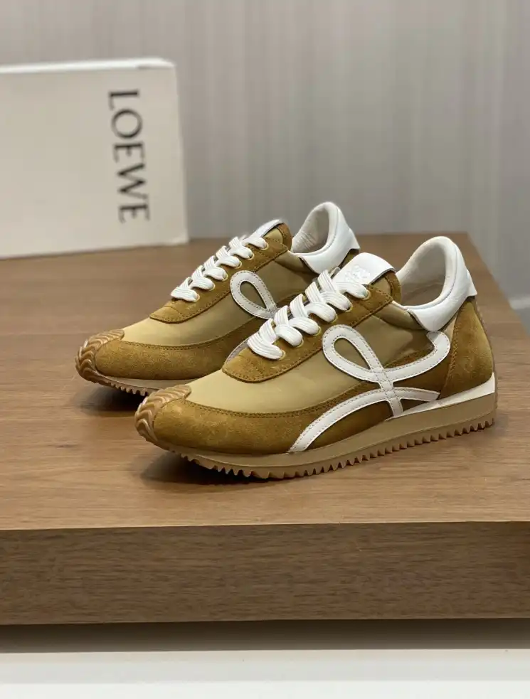 hype Loewe Sneakers