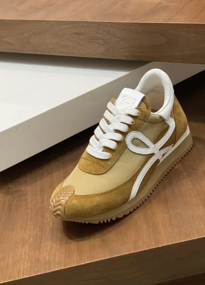 hype Loewe Sneakers