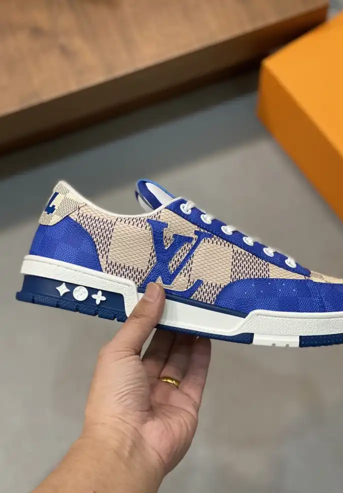 hype Louis Vuitton Sneakers